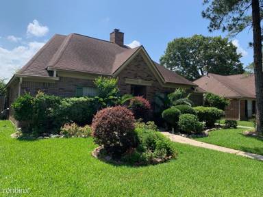 Main picture of 19727 Bambiwoods Ct