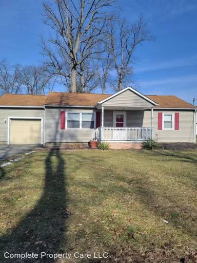 Main picture of 6812 E Piccadilly Rd
