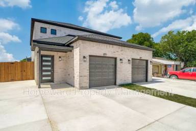 Main picture of 8009 Doreen Ave