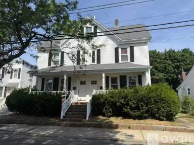 Main picture of 187 Liberty St