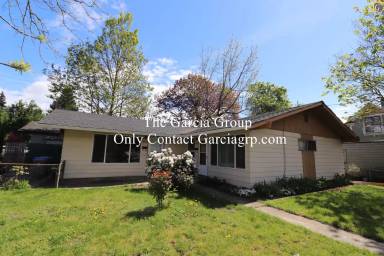 Main picture of 3006 SE 21st Ave