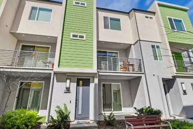 Main picture of 1980 Affinity Ln