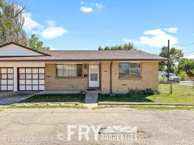 Main picture of 7930 Meade St