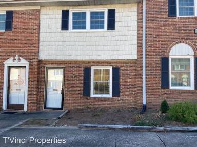 Main picture of 209 Northpoint Ave