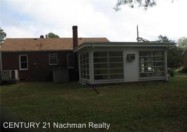 Main picture of 17 Moore Rd