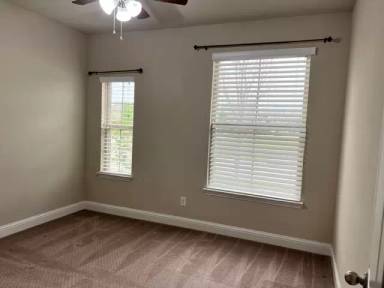 Main picture of 5301 Dallas Red Ct