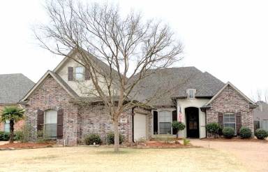 Main picture of 404 Stanton Ct