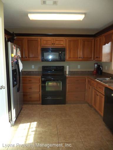 Main picture of 49 N Moody Dr