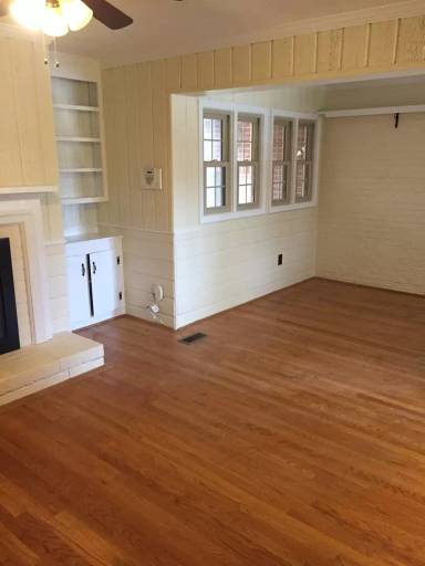 Main picture of 1301 Brookwood Dr