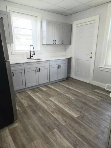 Main picture of 315 E Morton St