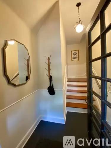 Main picture of 718 34th St