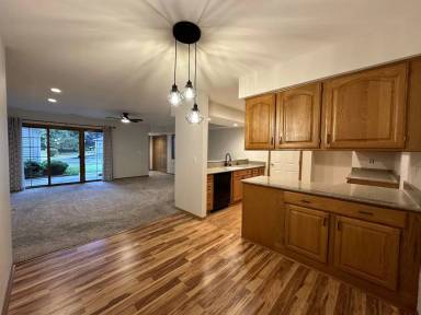 Main picture of 2230 Circle Rdg