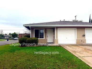 Main picture of 2084 Quincy Ave