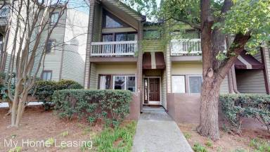 Main picture of 434 W 8th St