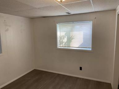 Main picture of 139 N Center St