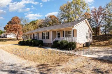 Main picture of 1235 Summer St