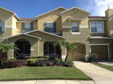 Main picture of 565 Lake Eagle Ln