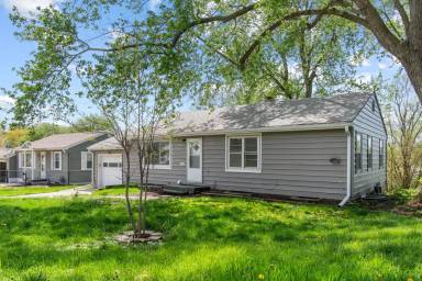 Main picture of 3565 Frances St