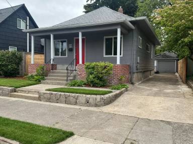 Main picture of 7432 N Olin Ave