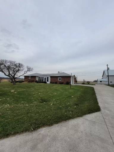 Main picture of 10184 Dull Robinson Rd