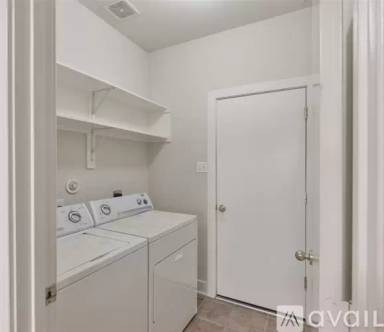 Main picture of 407 Laurel Pine Dr