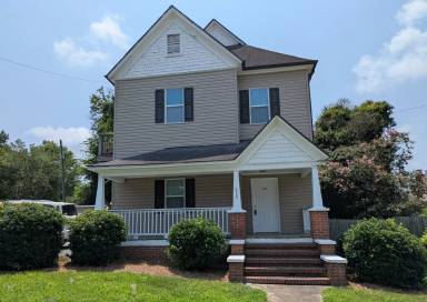 Main picture of 231 McGill Ave NW