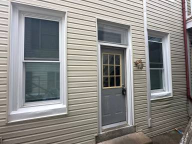 Main picture of 243 S 8th St