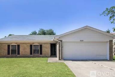Main picture of 525 Fox Dr