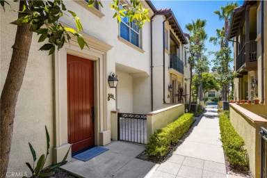 Main picture of 544 S Casita St