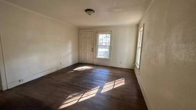 Main picture of 1511 University Ave