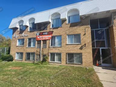 Main picture of 8868 Wyoming St