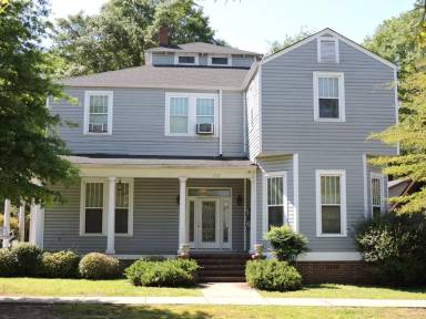 Main picture of 1747 Paul W Bryant Dr
