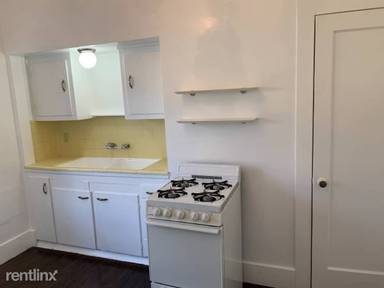 Main picture of 5667 Franklin Ave