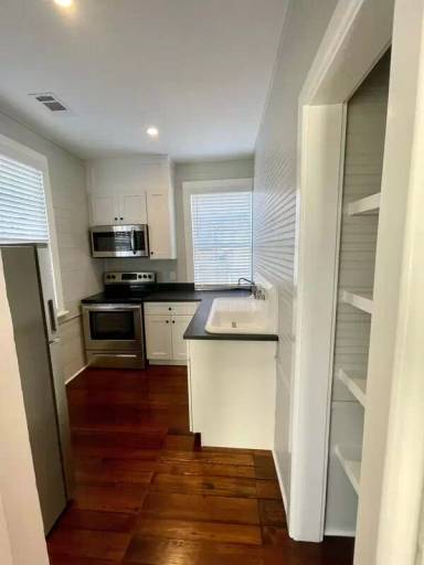 Main picture of 114 W Anderson St