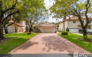 Main picture of 10387 NW 43rd Ter