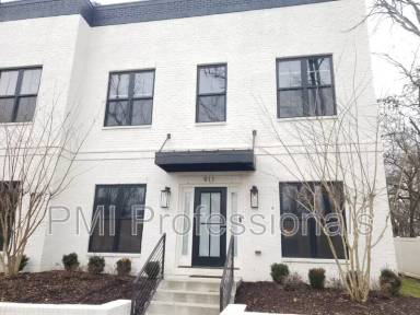 Main picture of 227 S Bilbro Ave