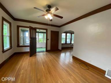 Main picture of 1010 N 49th St