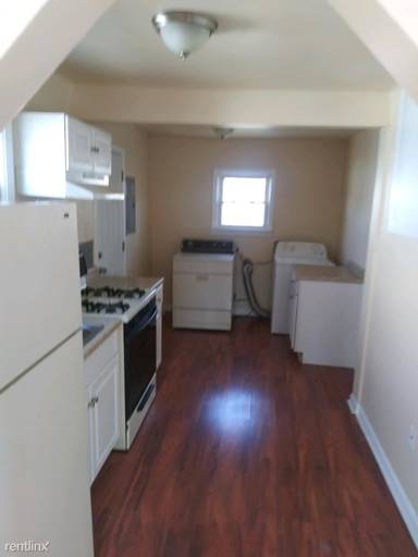 Main picture of 8419 Republic Ave