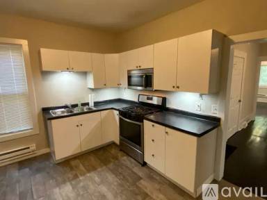 Main picture of 782 Edmund Ave