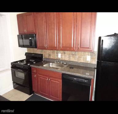 Main picture of 735 Avenue A