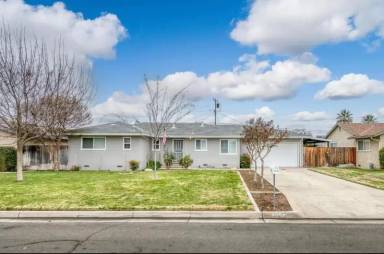 Main picture of 5641 E Austin Way