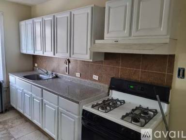 Main picture of 6021 Lansdowne Ave