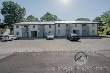 Main picture of 425 Oakwood Ave