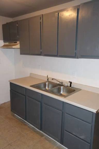 Main picture of 1172 Noble St