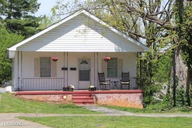 Main picture of 502 Lamont St