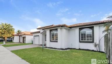 Main picture of 12424 SW 215th St