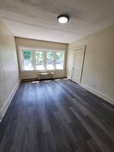 Main picture of 3866 N Port Washington Rd