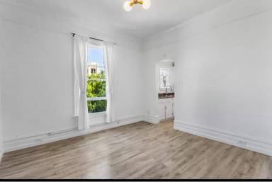 Main picture of 2257 Central Ave