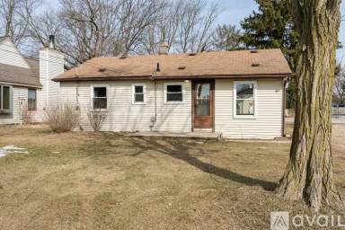 Main picture of 83 W Drahner Rd
