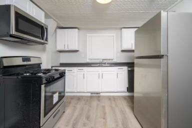 Main picture of 457 Madison St